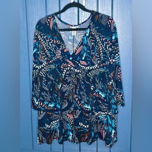 Catherines Plus Size Geometric Print Shirt 3X V Neck Empire Waist Botanical Boho - Picture 1 of 4